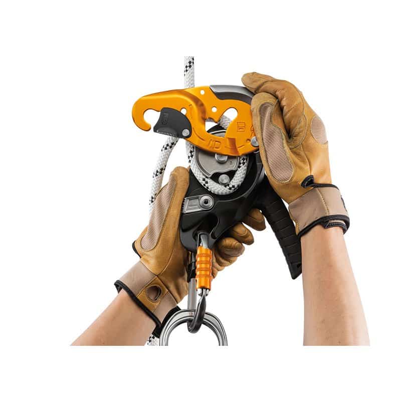 Descendeur auto-freinant PETZL I'D S utilisé 1